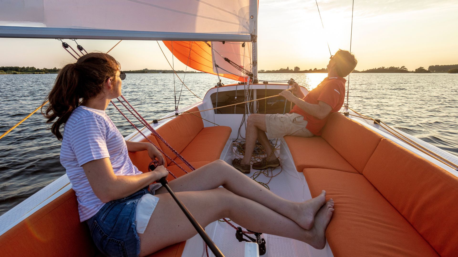 Relajados y confortables salidas a vela